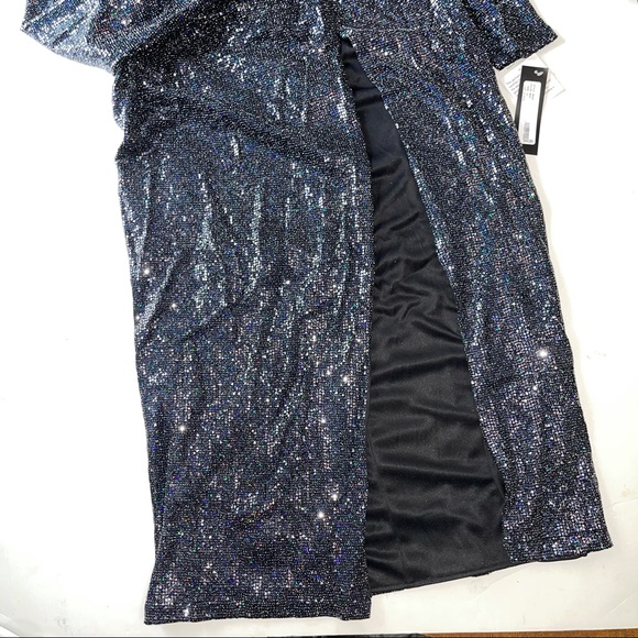 Xscape Kyhle Back Cutout Long Sleeve Gown - Picture 5 of 16